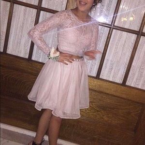 I wore this dress once! It’s super cute